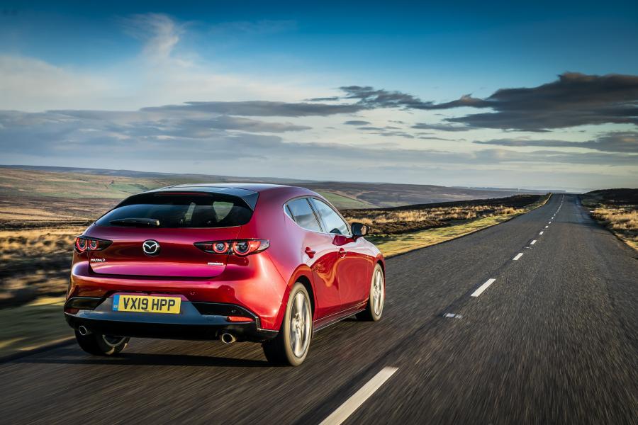  Mazda3 Skyactiv-G Sport Lux Hatchback 2019 года  (UK) (фото 44 из 91)